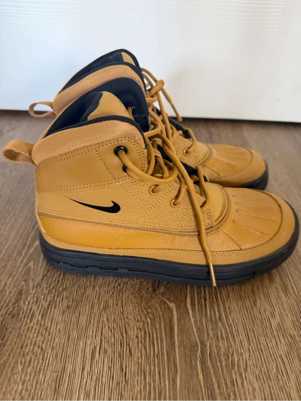 Nike Kids Tan Lace-Up Winter Boots with Black Soles